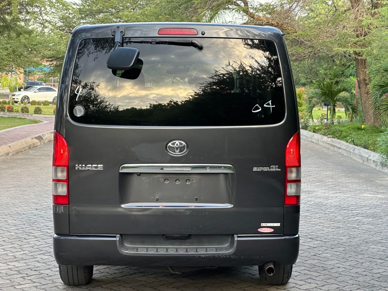 HIACE VAN thumbnail 2